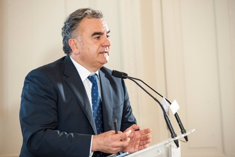 La banca deja de tener el mayor peso en Bolsa y el sector energético refuerza su presencia