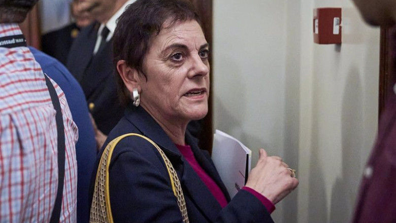 ep la portavoz de eh bildu en el congreso mertxe aizpurua a su llegada a la sesion a puerta cerrada ep la portavoz de eh bildu en el congreso mertxe aizpurua a su llegada a la sesion a puerta cerrada