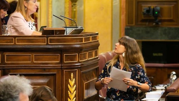 ep noelia vera diputadapodemos antesintervenirplenocongreso