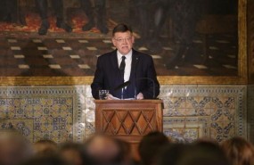 ep puig duranteentregapremio convivenciapalau