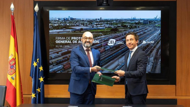 ep ramon garcia director general del centro espanol de logistica cel junto con pedro marco de la