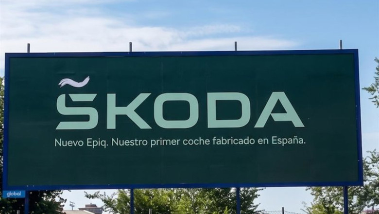Skoda incorpora la 'ñ' a su logotipo para celebrar la fabricación de su primer vehículo en España | SKODA ep skoda incorpora la n a su logotipo para celebrar la fabricacion de su primer vehiculo en espana