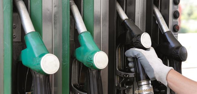 Surtidores en una gasolinera | DIPUTACIÓN DE BARCELONA ep surtidoresuna gasolinera
