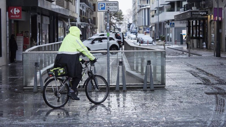 ep una persona en bicicleta