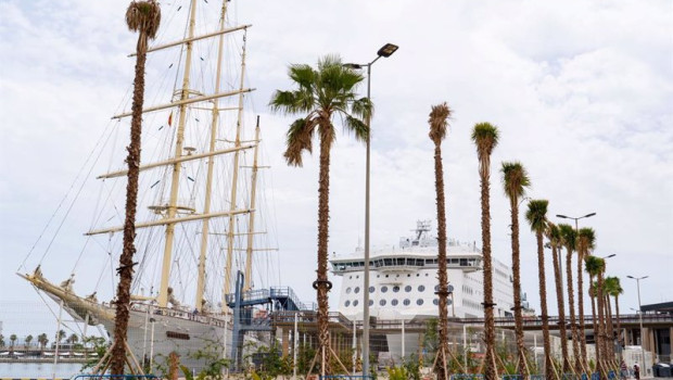 ep vista del puerto de malaga