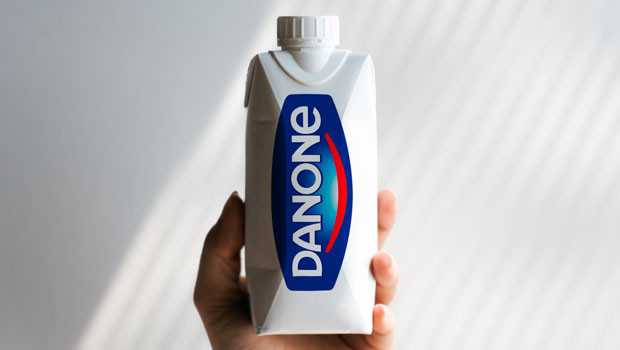 dl danone produits alimentaires produits laitiers lait yaourt logo 20230426 1257