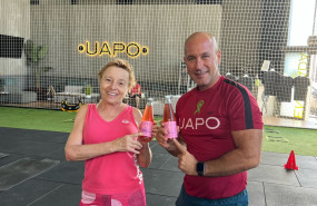 en la sede de uapo consumiendo vver kombucha 