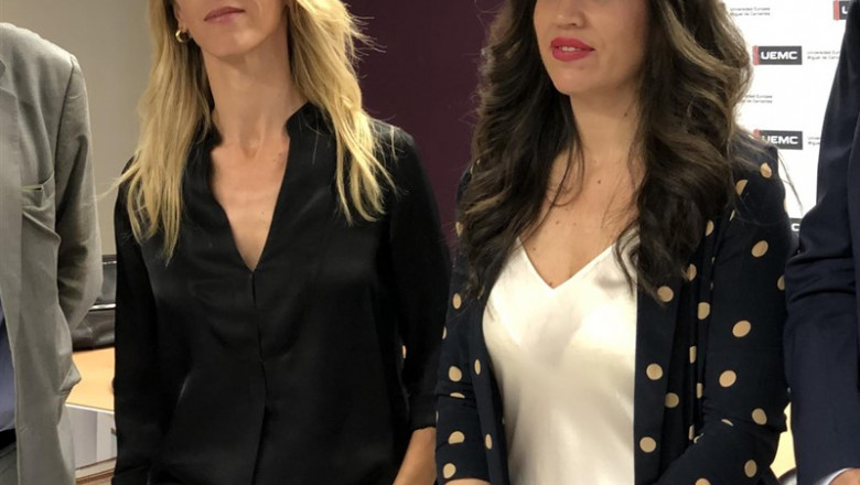 Álvarez de Toledo (I) junto a la rectora de la UEMC, Imelda Rodríguez. | EUROPA PRESS ep alvareztoledo i juntola rectorala uemc imelda rodriguez