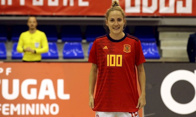 ep ana lujan centenaria con la seleccion espanola de futbol sala