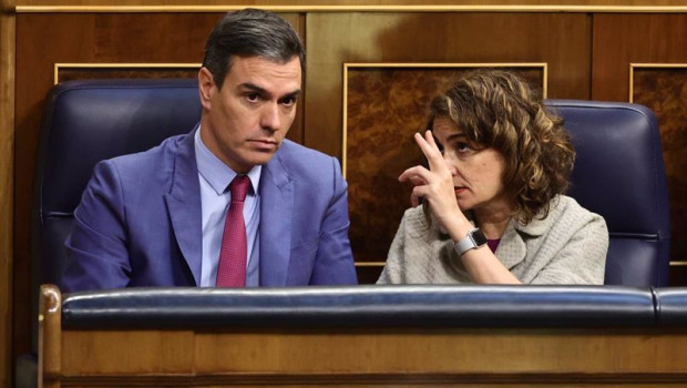ep archivo el presidente del gobierno pedro sanchez y la ministra de hacienda maria jesus montero ep archivo el presidente del gobierno pedro sanchez y la ministra de hacienda maria jesus montero