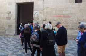 ep archivo   museo picasso malaga turistas fachada