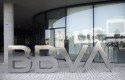 ep archivo - nuevo logo del bbva a las puertas de su sede en madrid
