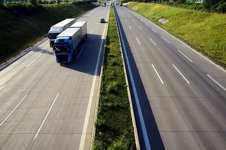 Coronavirus.- Galp y Fenadismer distribuirán mascarillas a todos los transportistas en unos 600 puntos en toda España | FENADISMER - Archivo ep coronavirus- galp y fenadismer distribuiran mascarillas a todos los transportistas en unos 600