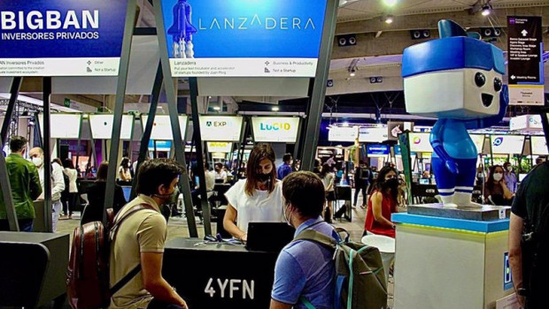 ep el ayuntamiento de valncia a traves de valncia activa llevara una delegacion con mas de 100