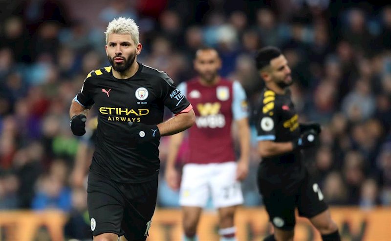 ep el delantero del manchester city sergio kun aguero ante el aston villa