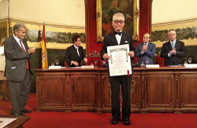 ep el doctor tasuku honjo premio nobel de medicina 2018 recibe el premio fernandez-cruz y la medalla