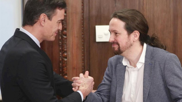 ep el presidente del gobierno en funciones pedro sanchez izq y el secretario general de podemos