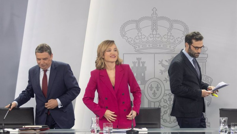 ep i d el ministro de agricultura pesca y alimentacion luis planas la ministra de educacion