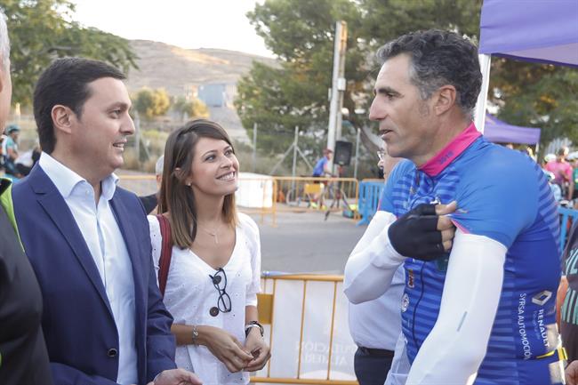 La Diputación arropa a Indurain y Olano en la marcha 'Juan Martínez Oliver' | DIPUTACIÓN DE ALMERÍA ep la diputacion arropaindurainolanola marcha juan martinez oliver