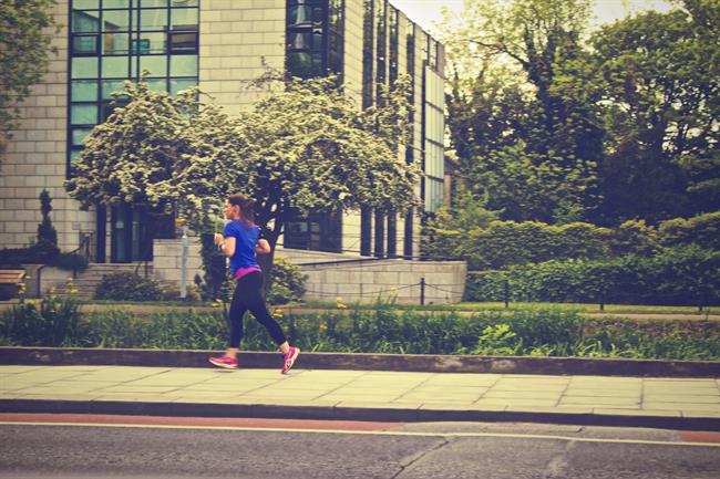 Mujer corriendo, running | HM HOSPITALES - Archivo ep mujer corriendo running