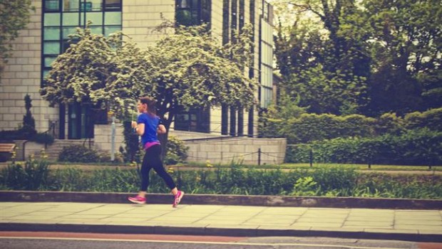 ep mujer corriendo running