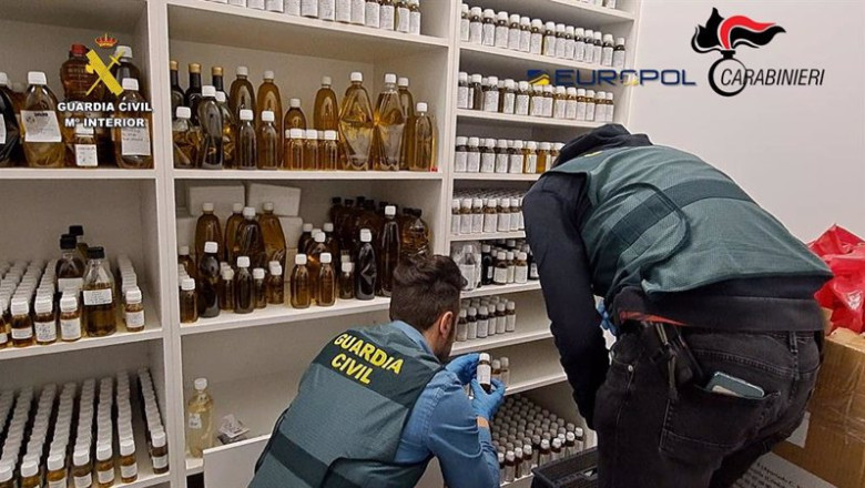 ep operacion contra la distribucion de aceite adulterado entre guardia civil carabinieri y europol ep operacion contra la distribucion de aceite adulterado entre guardia civil carabinieri y europol