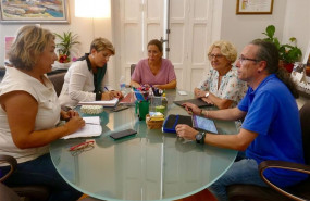 ep reunion de urgencia convocada por la alcaldesa para abordar el supuesto abandono de 30