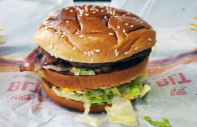 dl mcdonalds corporation mcdonald s burger hamburger big mac blt fast food takeaway pd
