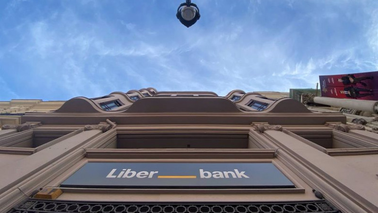 Fachada de una oficina de Liberbank. | Eduardo Parra - Europa Press - Archivo ep archivo fachada de una oficina de liberbank