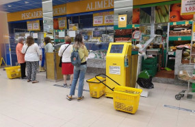 ep archivo   gente haciendo la compra en un supermercado 20221130091702
