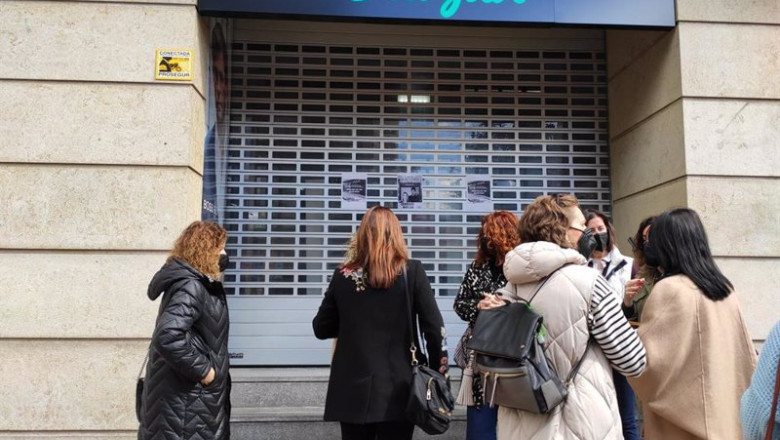 Archivo - Las trabajadoras de la cadena de perfumerías Douglas han clausurado sus tiendas a modo de protesta por la decisión de la compañía de cerrar 103 tiendas, tres de ellas en Asturias. | EUROPA PRESS - Archivo ep archivo las trabajadoras de la cadena de perfumerias douglas han clausurado sus tiendas a modo