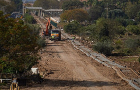 ep arreglo de las vias del tren a su paso por aldaia a 9 de noviembre de 2024