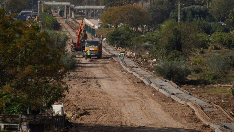 ep arreglo de las vias del tren a su paso por aldaia a 9 de noviembre de 2024 ep arreglo de las vias del tren a su paso por aldaia a 9 de noviembre de 2024