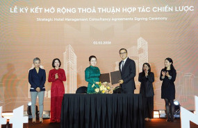 ep de izquierda a derecha nelly phuong ta directora de hosteleria y entretenimiento   masterise