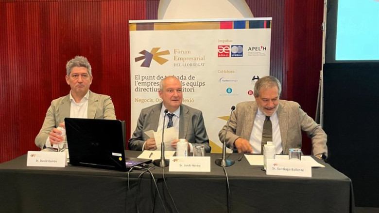 ep el ministro de industria y turismo jordi hereu el alcalde de lhospitalet de llobregat barcelona