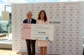 ep entregachequewomensecretla fundacion dexeus mujerinvestigacion