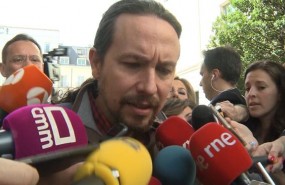 ep iglesias comparecelos mediossu llegadacongresolos diputados