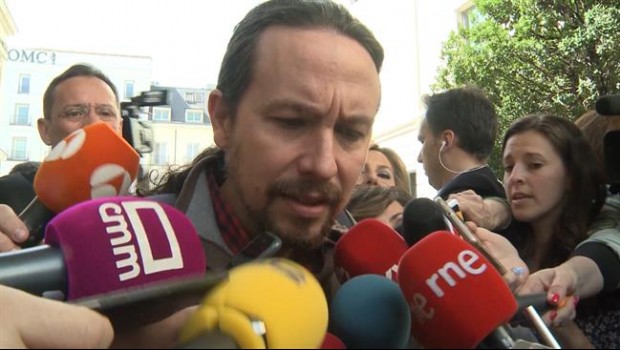 ep iglesias comparecelos mediossu llegadacongresolos diputados