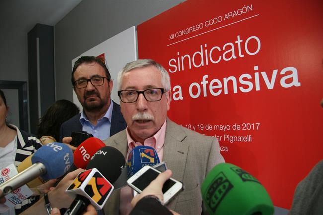 Ignacio Fernández Toxo, junto con Julián Buey, atiende a los medios. | EUROPA PRESS ep ignacio fernandez toxo juntojulian buey atiendelos medios
