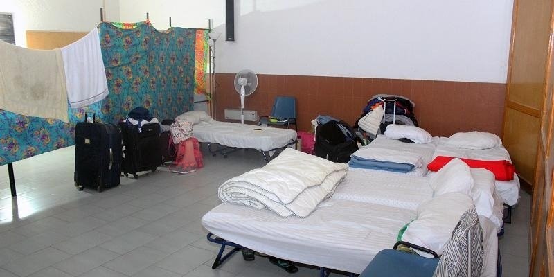 ep imagen de unas camas improvisadas para atender a personas sin techo
