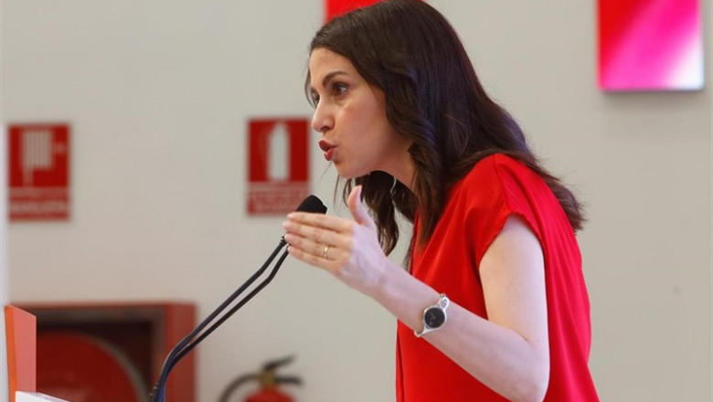 La portavoz nacional de Ciudadanos, Inés Arrimadas, durante la rueda de prensa tras la reunión del Comité Permanente del partido. | Ricardo Rubio - Europa Press ep la portavoz nacionalciudadanos ines arrimadas duranteruedaprensala reunioncomite permanentepartido