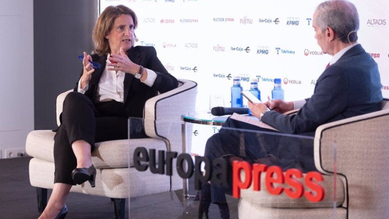 Eduardo Parra - Europa Press ep la vicepresidenta tercera y ministra para la transicion ecologica teresa ribera y el director de