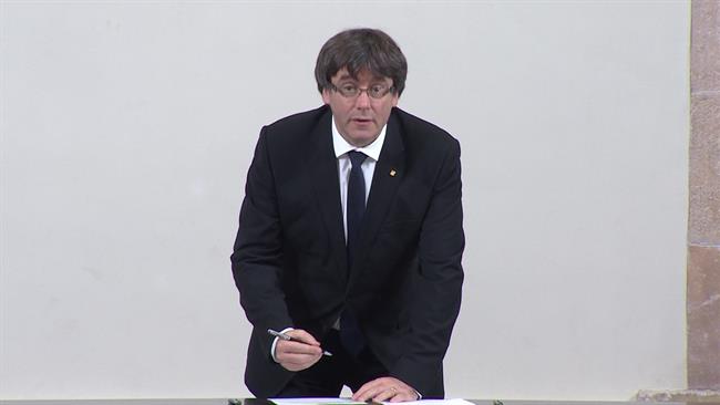 ep puigdemontforcadell firmandeclaracionindependencia