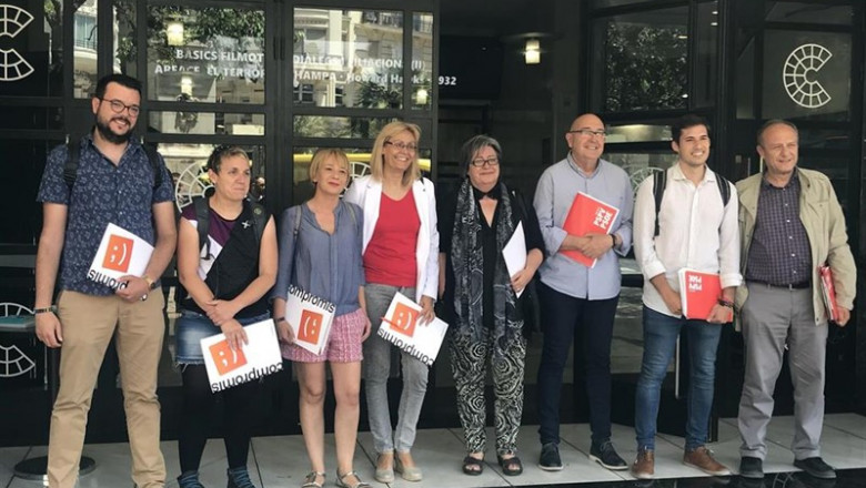 Representantes de Compromís y del PSPV-PSOE que integran las comisiones negociadoras para conformar el nuevo gobierno de la ciudad de València. | COMPROMÍS ep representantescompromisdel pspv-psoeintegrancomisiones negociadorasconformarnuevo gobiernola ciudadvalncia