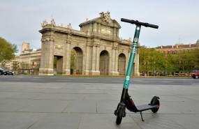 ep servicio de patinetes electricos compartidos de alquiler de seat y ufo