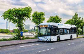 ep solaris grupo caf logra dos acuerdos para la entrega de 57 autobuses de hidrogeno en barcelona y