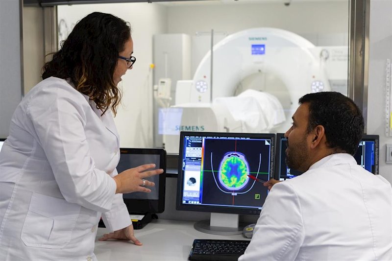 ep tecnologia pet en la clinica universidad de navarra para el diagnostico de alzheimer