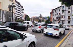 ep trafico en el entorno de la glorieta de la cruz roja en oviedo