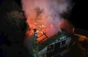 ep un incendio destruye una casa en irurozqui navarra