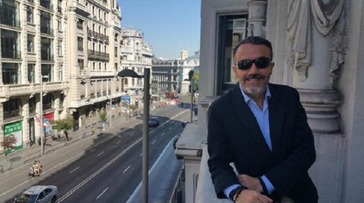 carlos fernandez guerra community manager